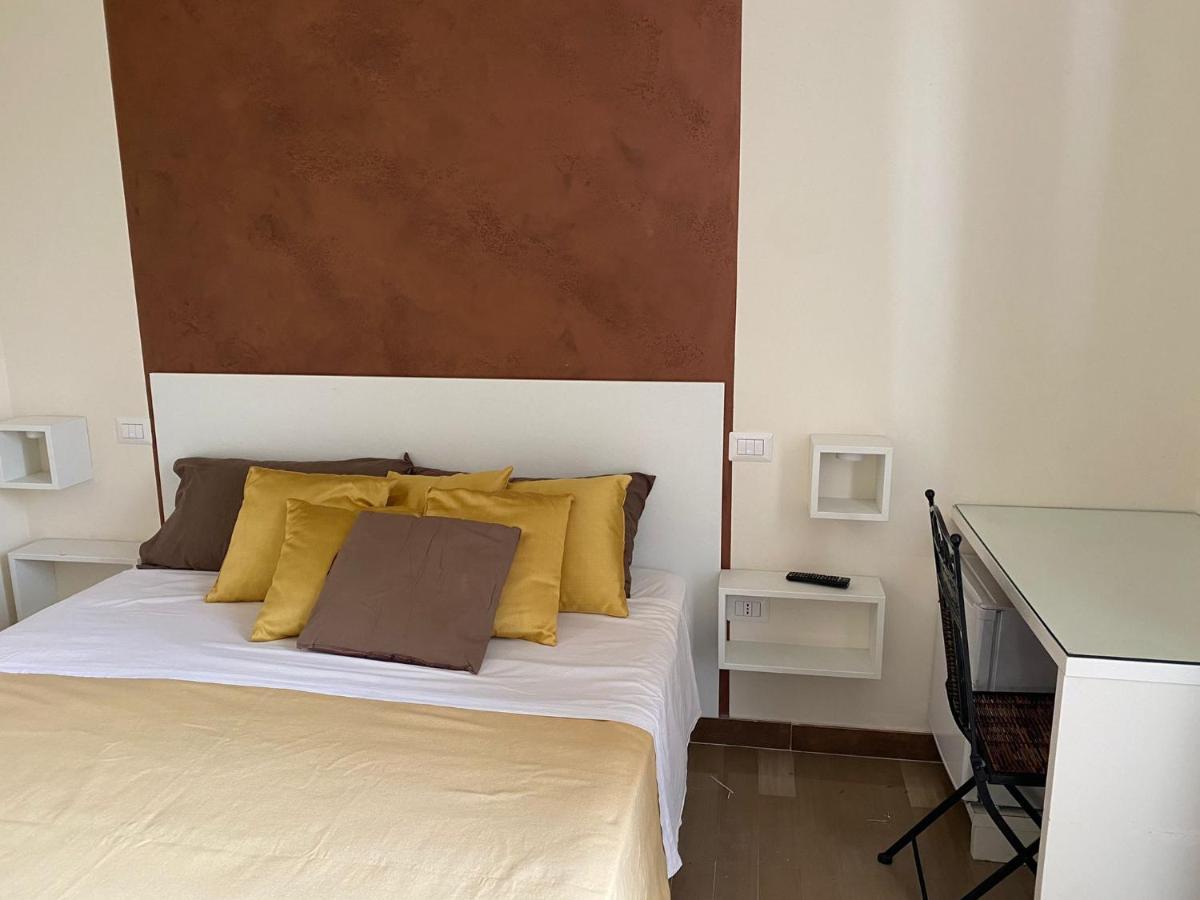 Room Milo Gallipoli Εξωτερικό φωτογραφία