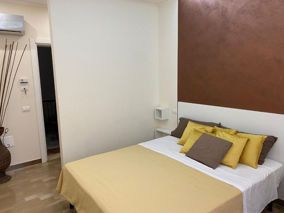 Room Milo Gallipoli Εξωτερικό φωτογραφία